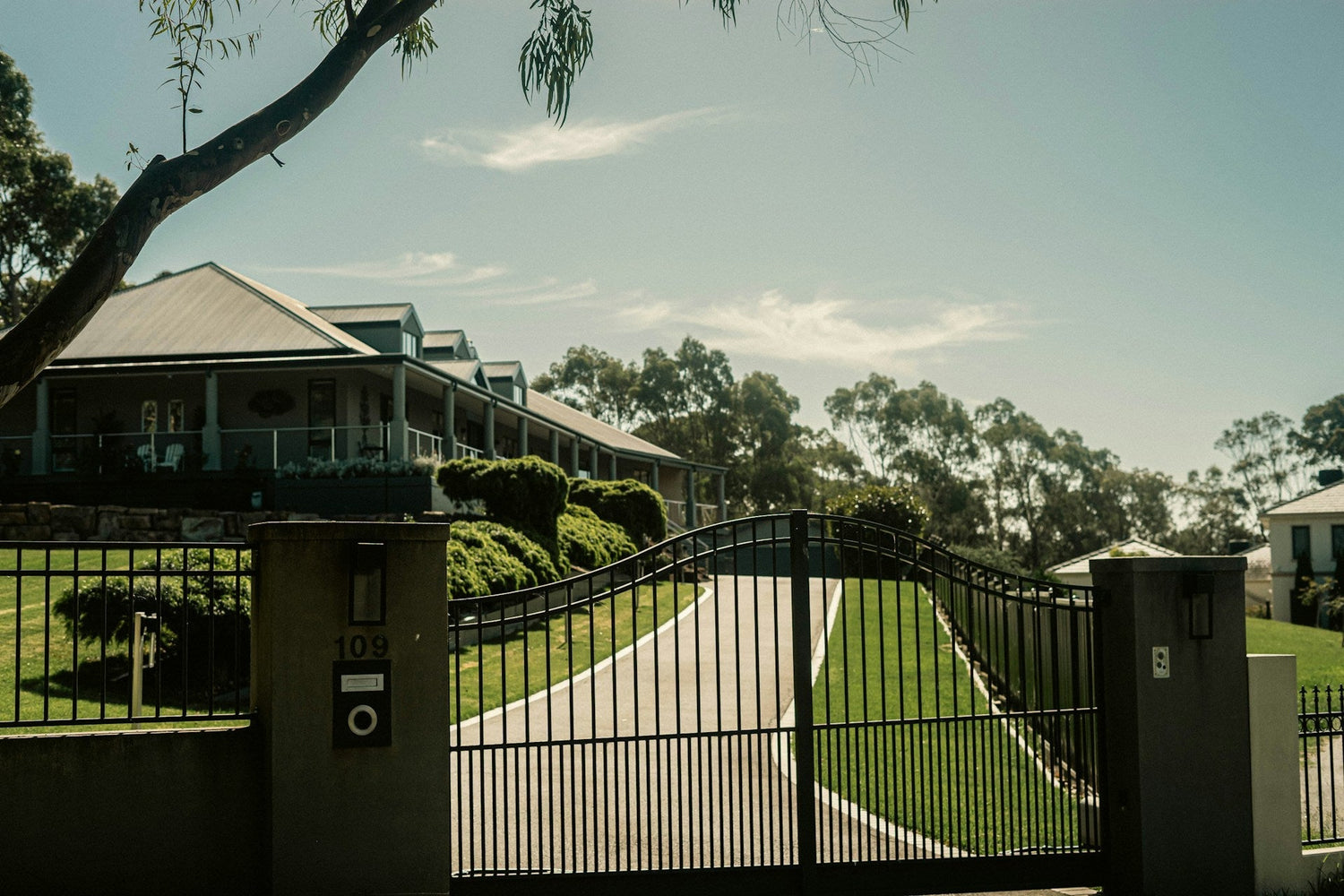 Swing Gate Openers: Types and Our Top Brands